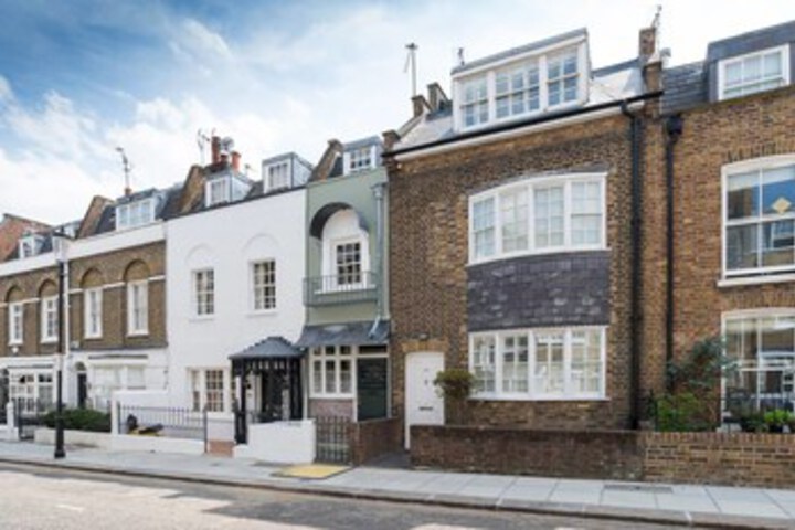 Victorian 2br House in Notting Hill