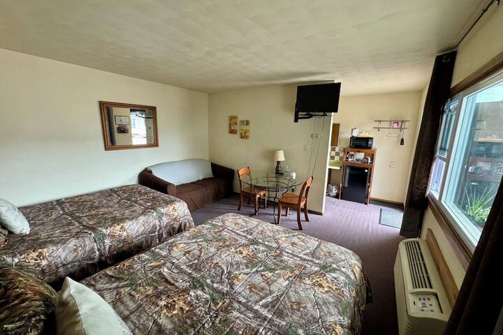 Room 36 of 102