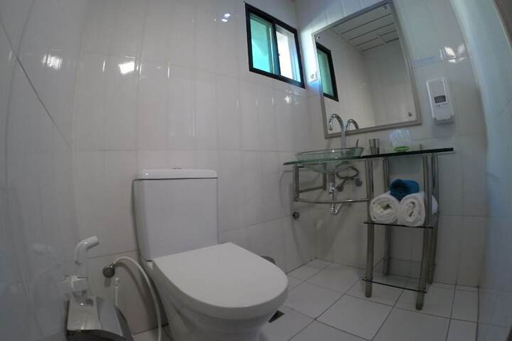Room 12 of 19