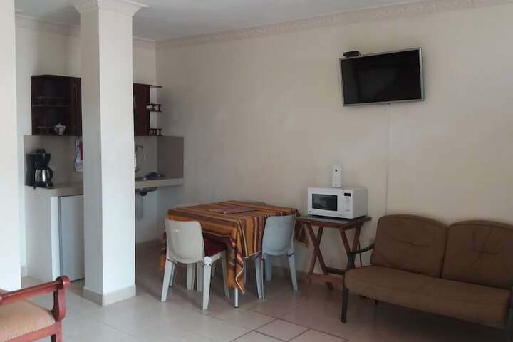 Room 15 of 48