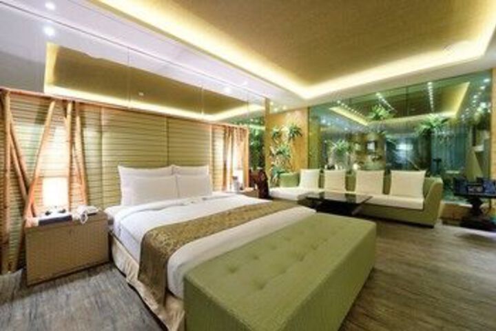 Room 60 of 118