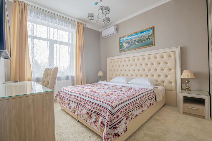 Room 9 of 54