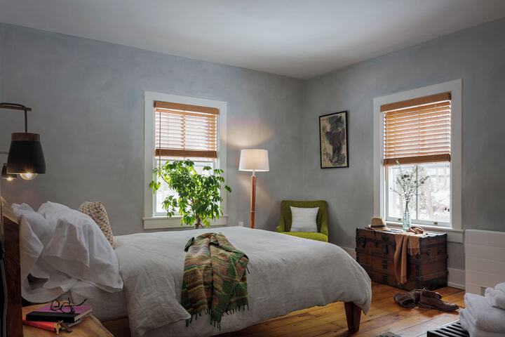Room 4 of 21