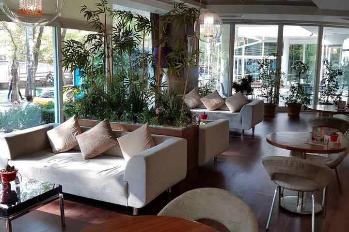 Hotel 2 of 47