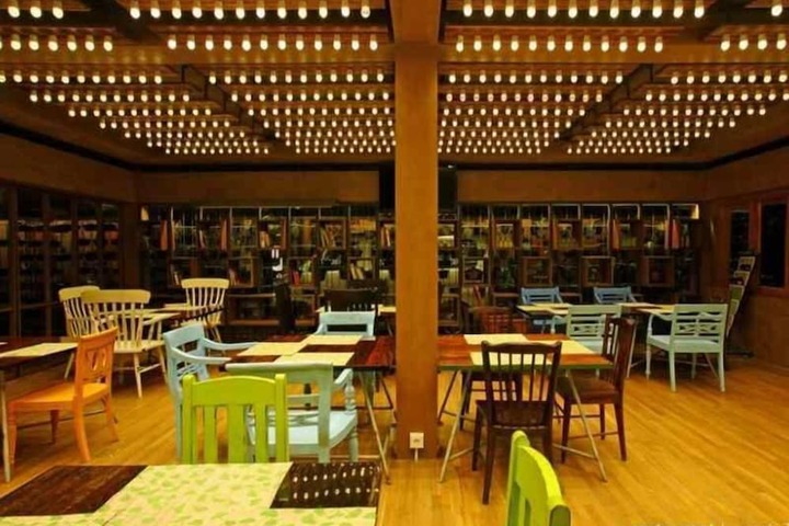 Dining Photos