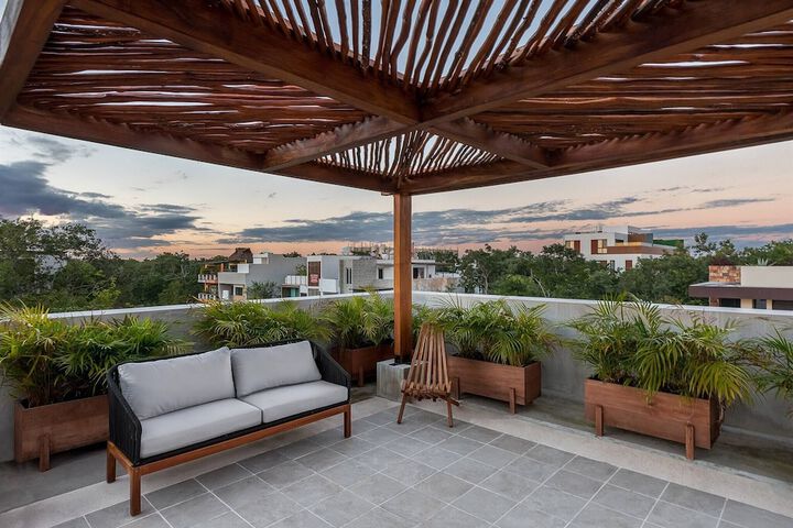 Terrace/Patio 21 of 22