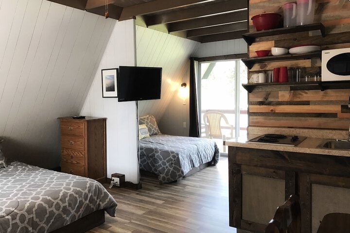 Room 4 of 112