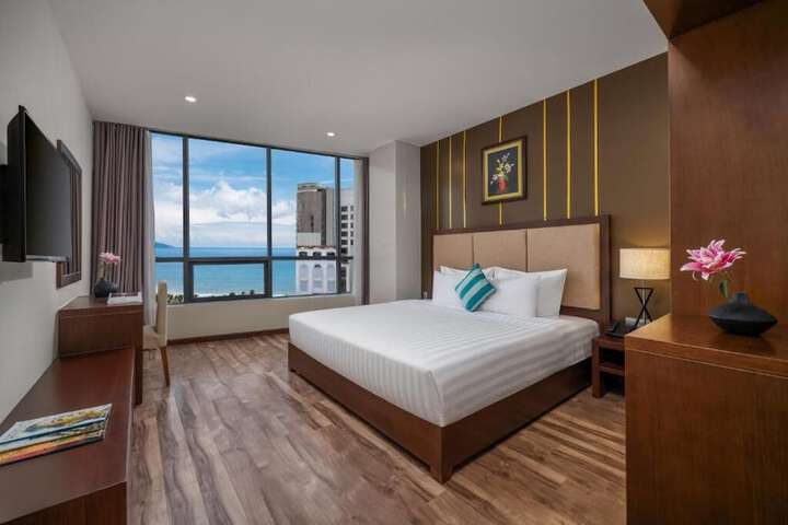 Room 16 of 74