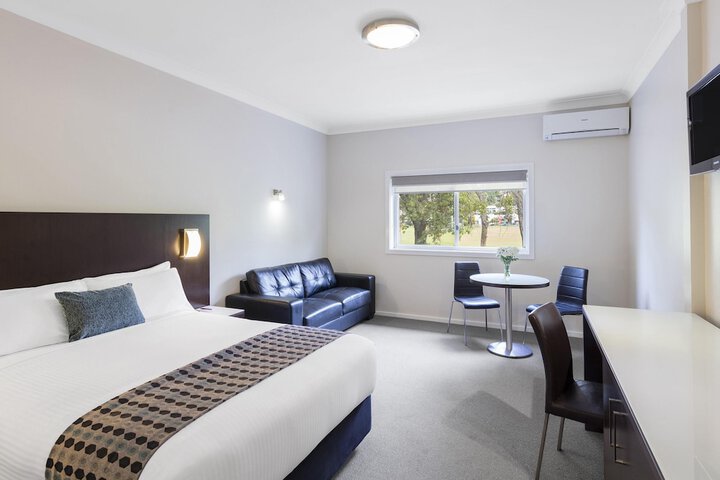 Room 10 of 45