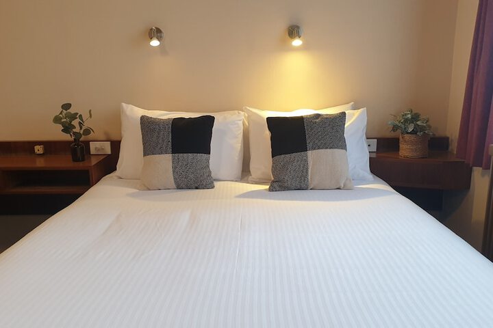 Room 5 of 20