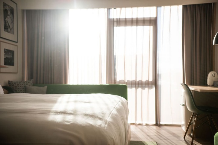 Room 4 of 42