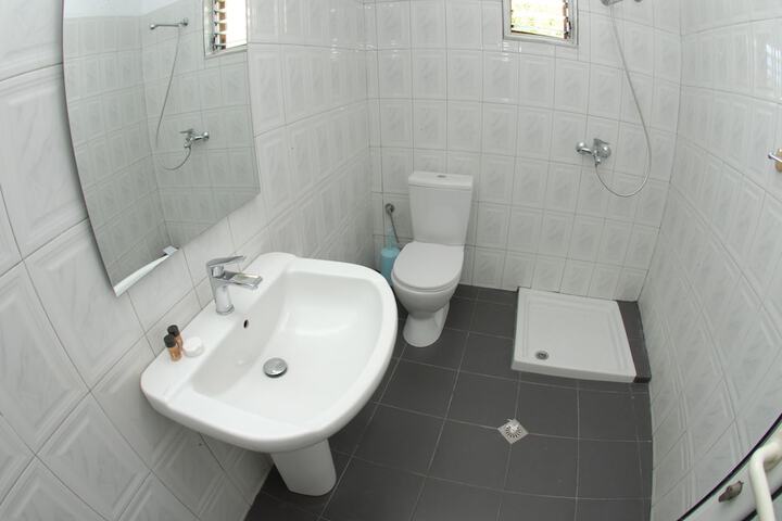 HOTEL KANES