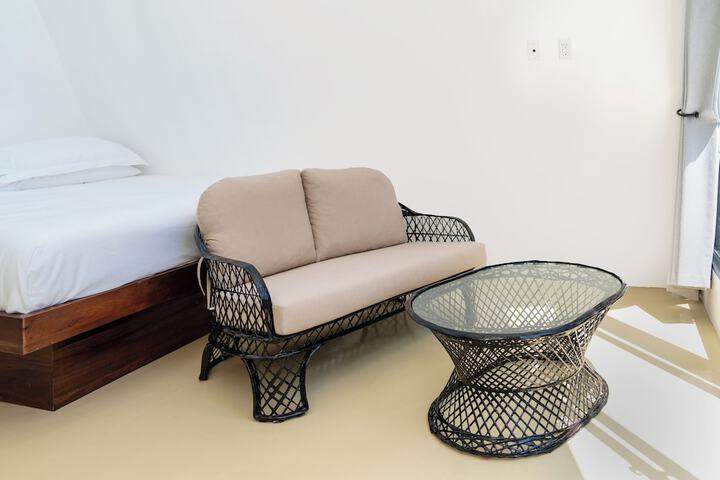 Room 4 of 44