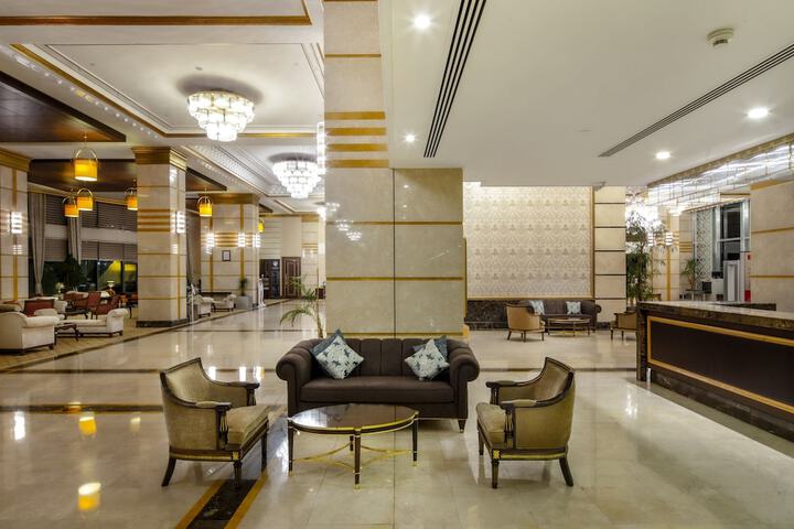 Hotel Lobby
