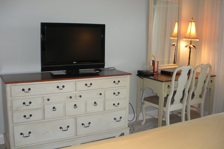 Room 7 of 190