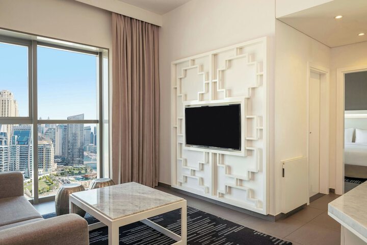 Room 42 of 107