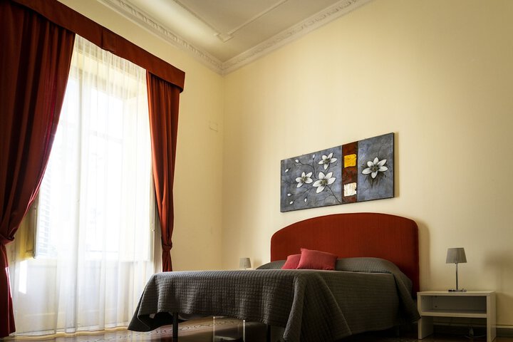 Room 6 of 31