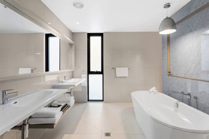 Bath Photo