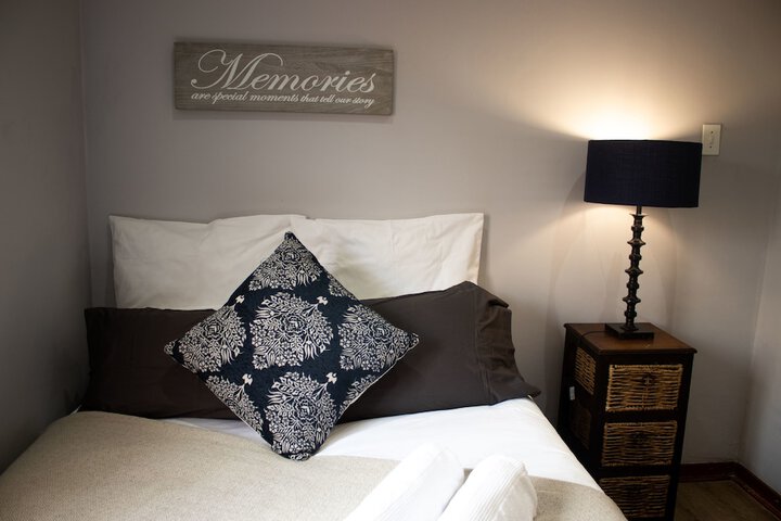 Room 2 of 48