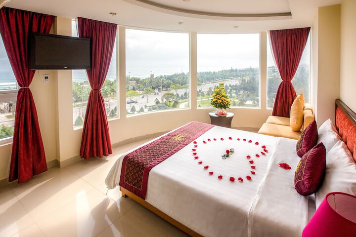 Room 21 of 49