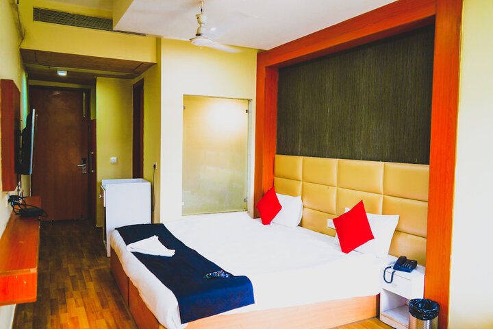 Room 3 of 11