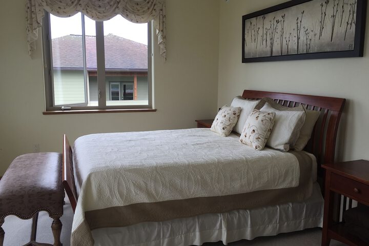 Room 4 of 91