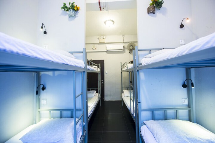 Room 17 of 43