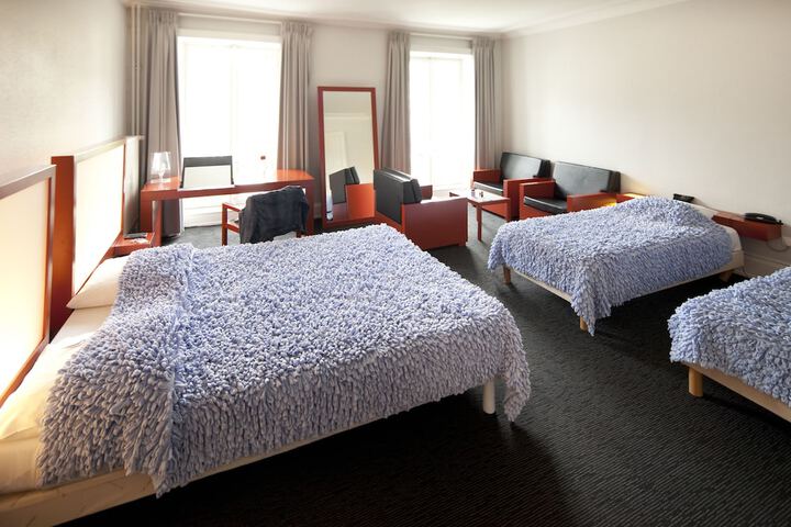Room 9 of 59
