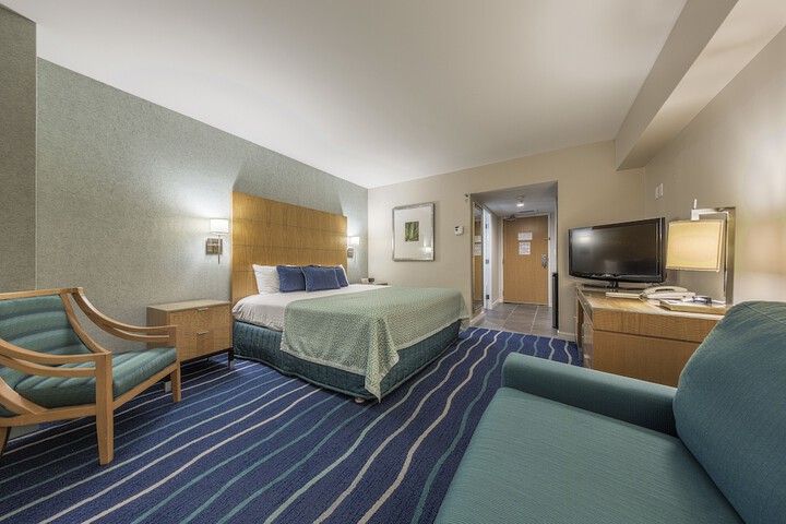 Room 26 of 213