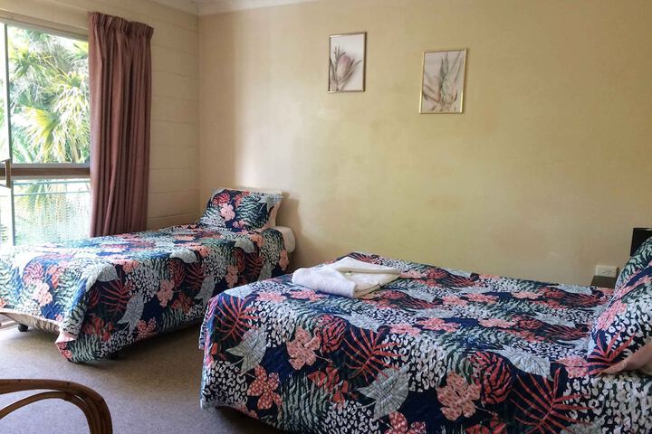 Room 3 of 13