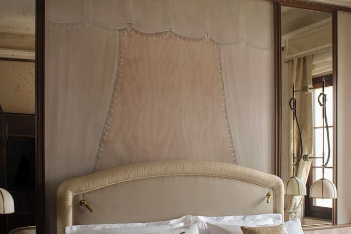 Room 5 of 82