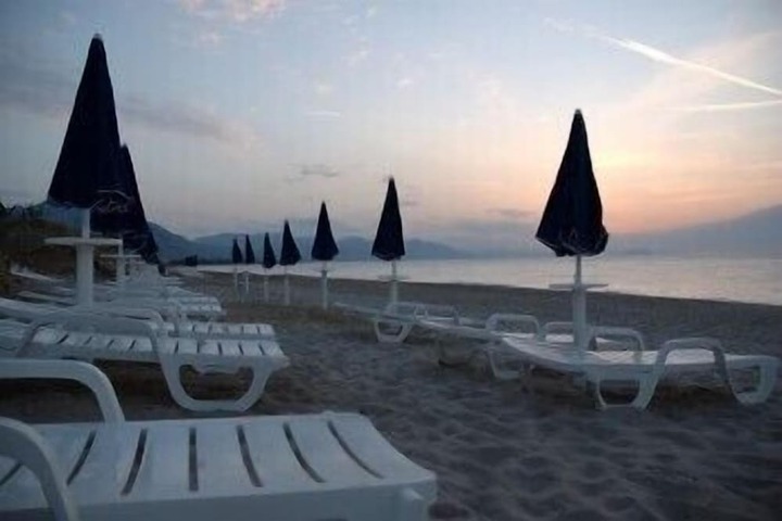 Beach 75 of 116