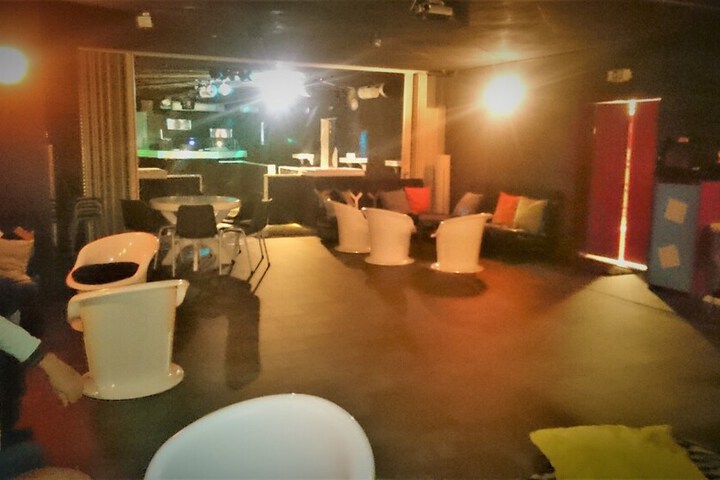 Room 57 of 76