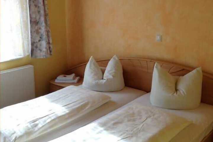 Room 5 of 23