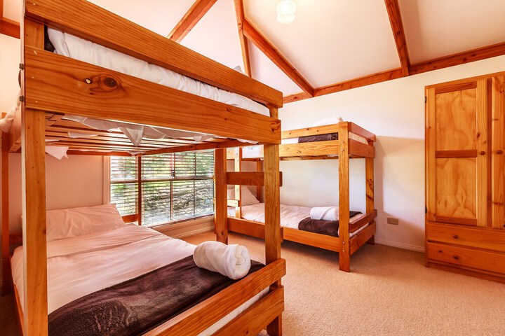 Room 5 of 45