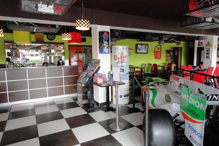 Photo 21
