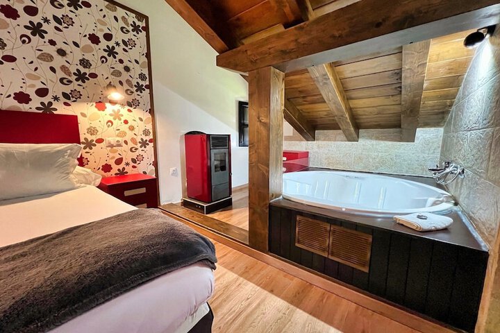 Room 7 of 51