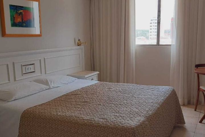 Room 40 of 80
