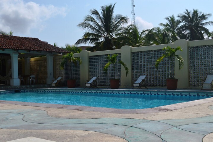Pool Hotel
