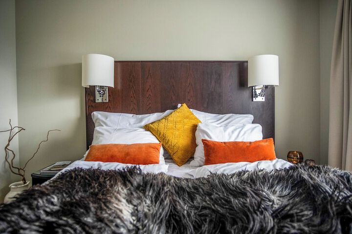 Room 2 of 43