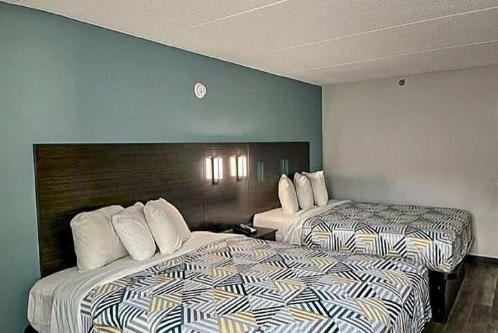 Room 42 of 61