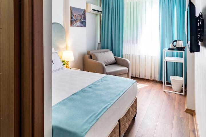 Room 9 of 56