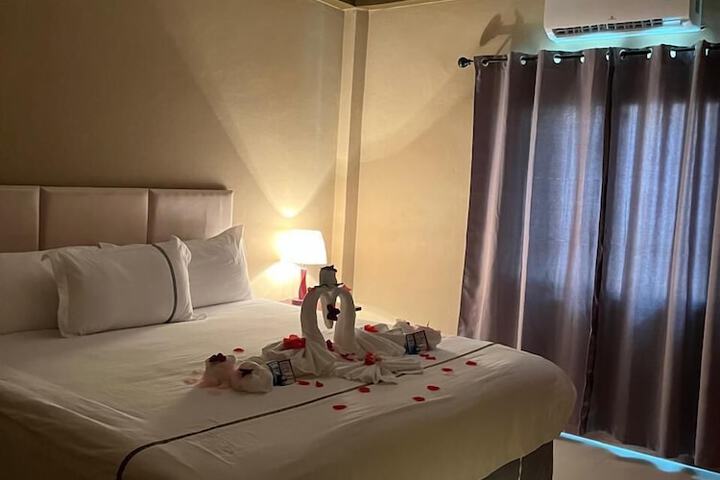 Room 4 of 15