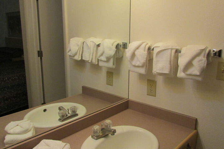 Room 12 of 21