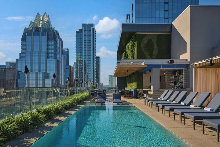 Pool 50 of 147