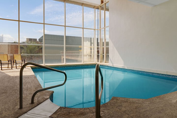 Pools & Facilities
