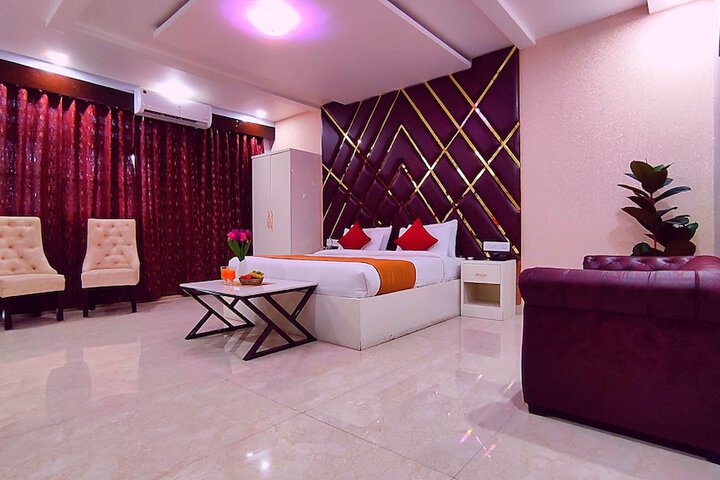 Room 8 of 49