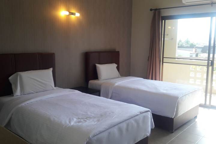 Room 19 of 42