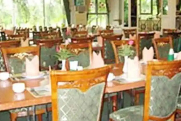 Dining 10 of 10