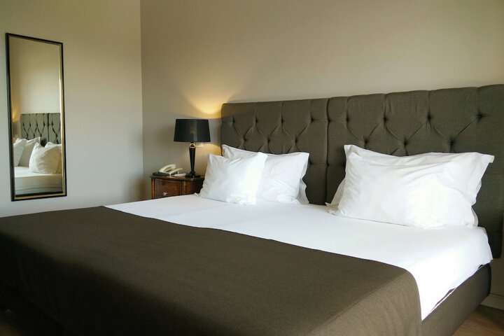 Room 14 of 88
